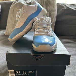 AIR JORDAN 11 RETRO LOW BG SIZE 5.5Y